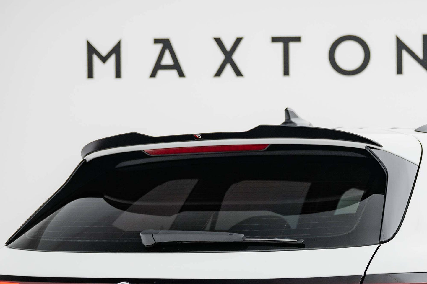 Spoiler plafon Maxton Design pentru VW Passat B9 (dupa 2024), lac negru