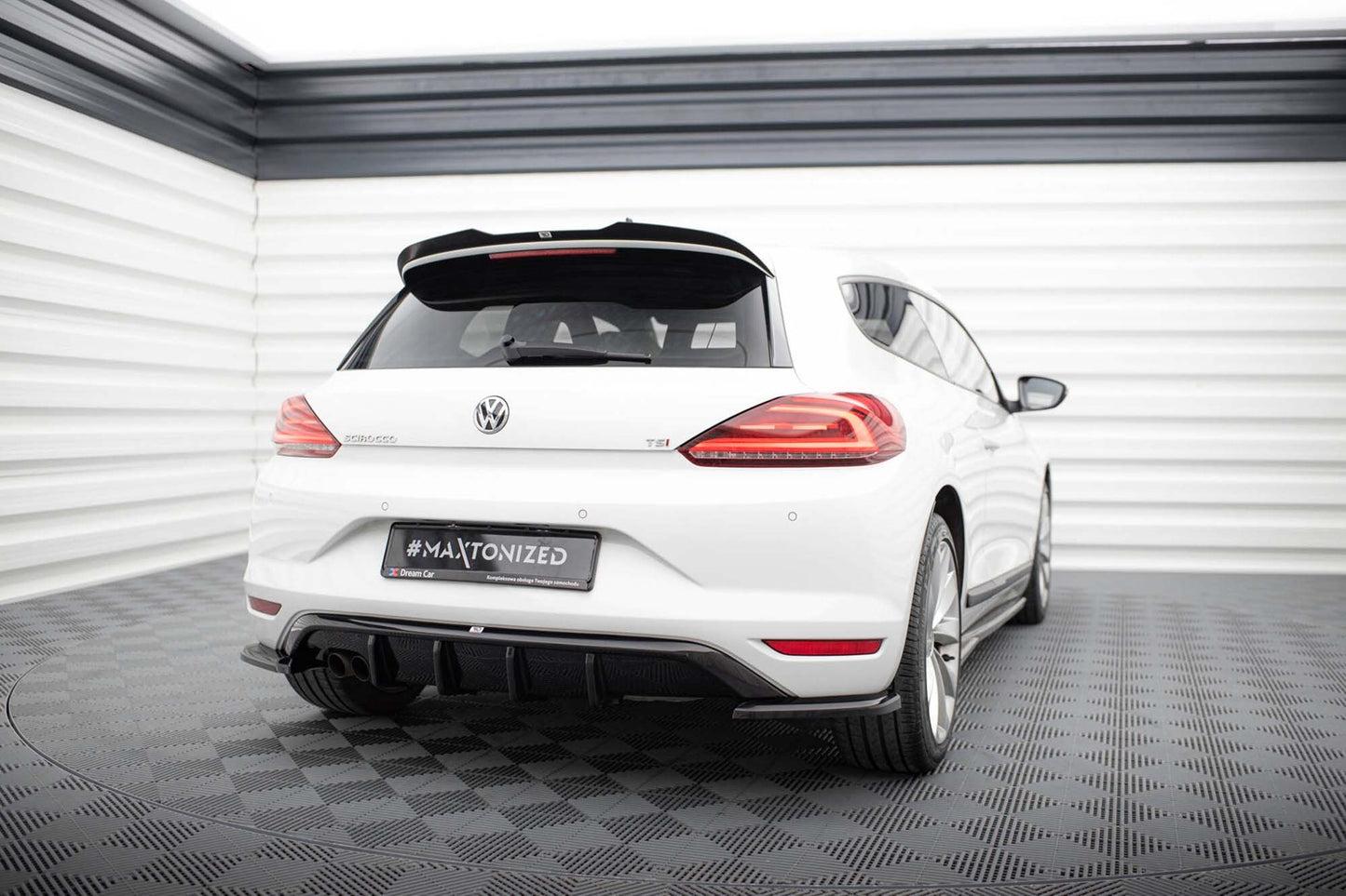 Spoiler plafon Maxton Design pentru Volkswagen Scirocco (2014-2017), lac negru
