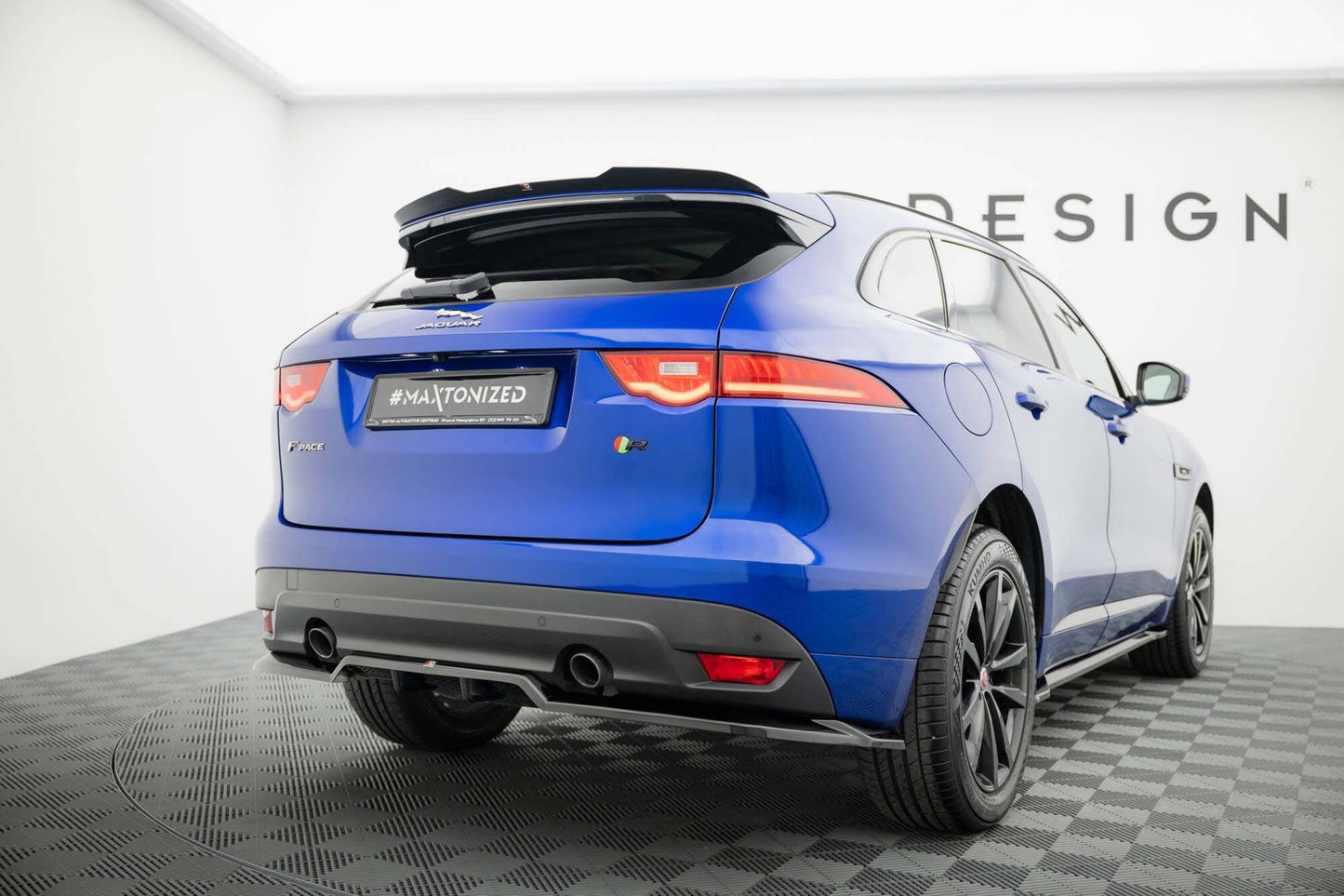Maxton Design spoiler bara spate pentru Jaguar F-Pace R-Sport (2016-2020), lac negru