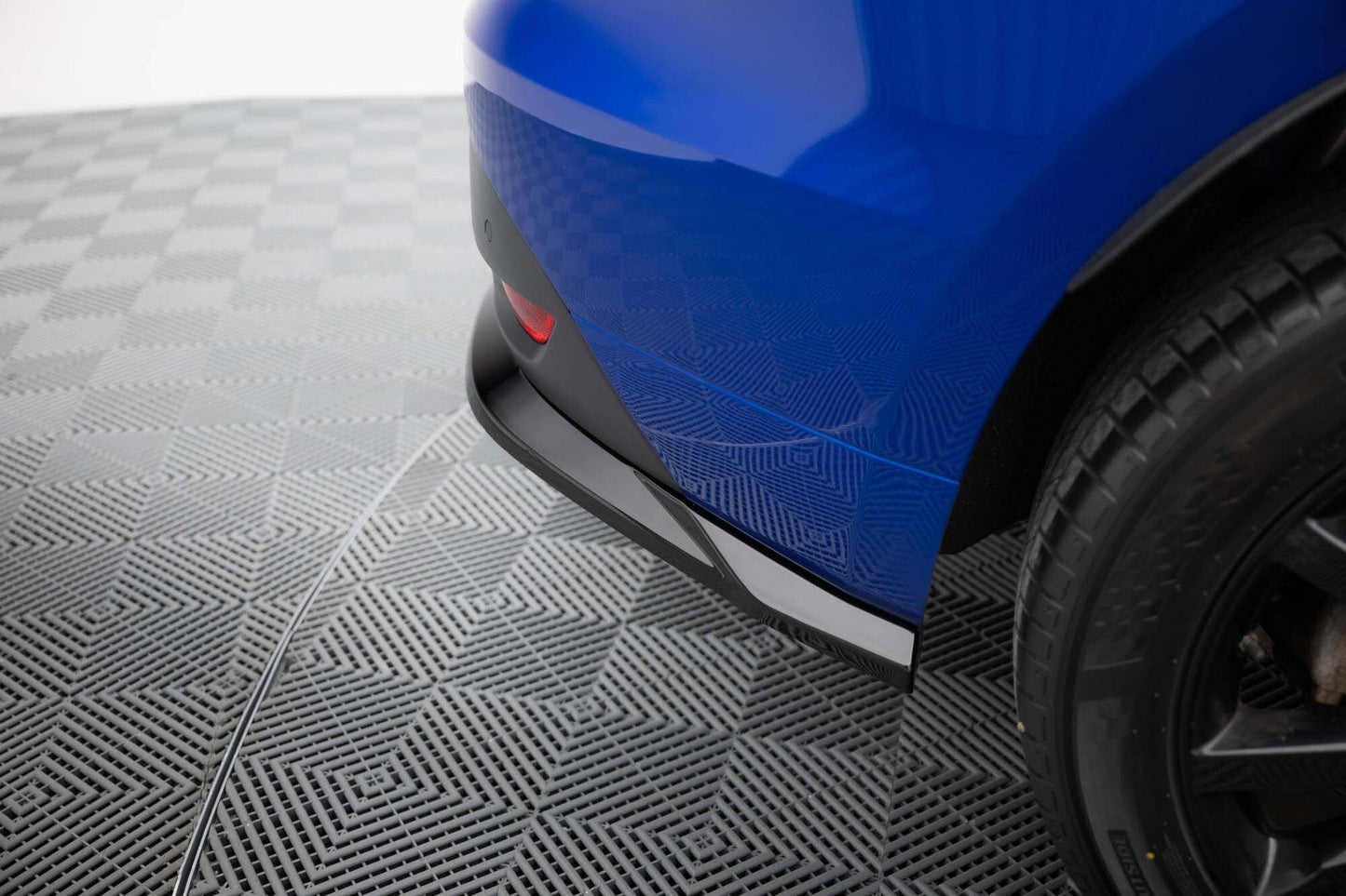 Maxton Design spoiler bara spate pentru Jaguar F-Pace R-Sport (2016-2020), lac negru