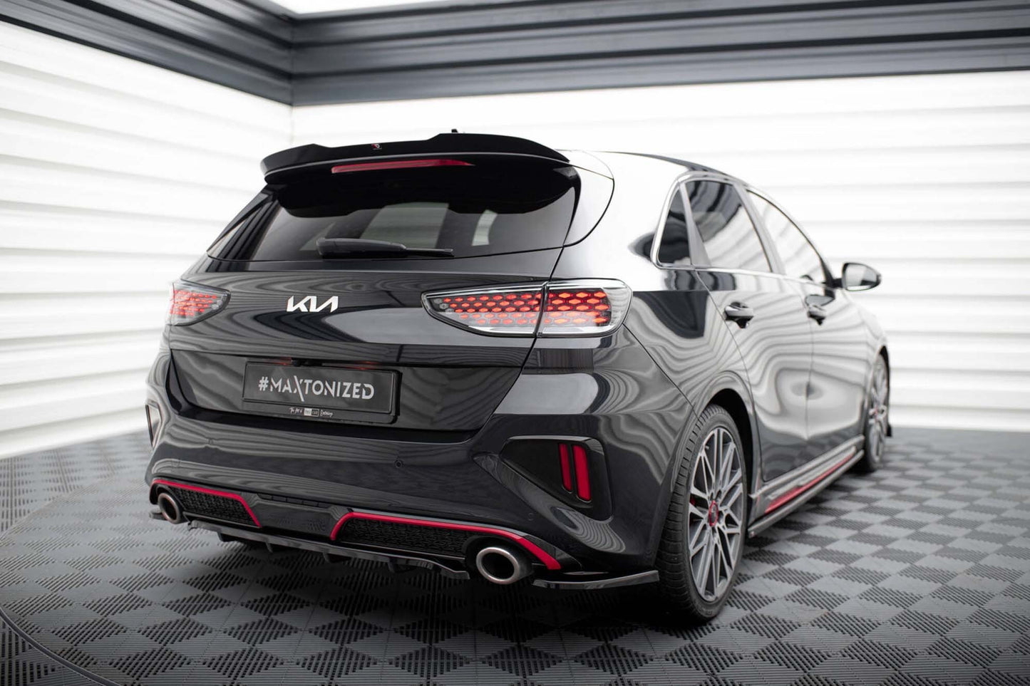 Spoiler bara spate Maxton Design pentru Kia Ceed GT (2022-), lac negru