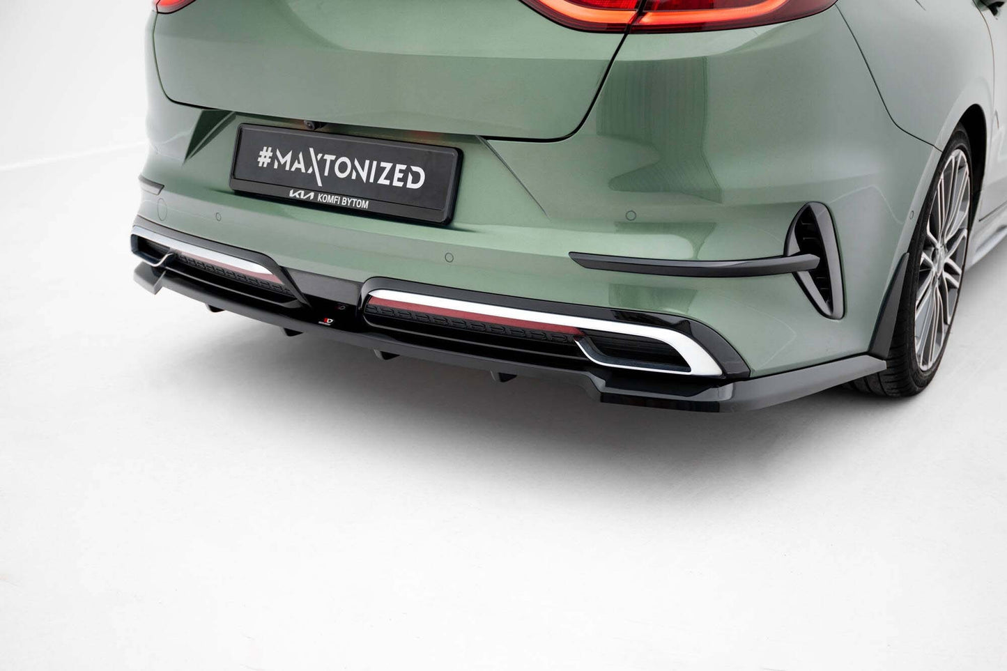 Spoiler Maxton Design pentru bara de protecție spate Kia Proceed GT-Line (2022+), negru lucios