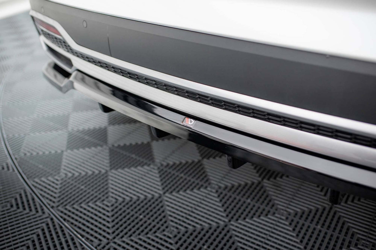 Maxton Design spoiler bară spate pentru Kia Sorento (2020-2023), lac negru