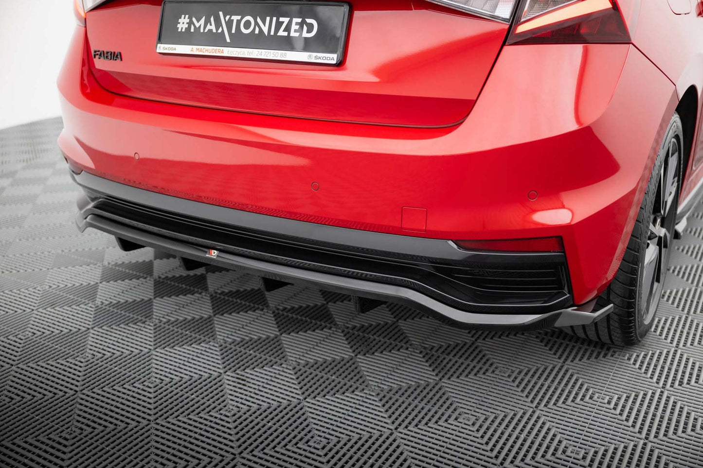 Maxton Design extensie bara spate pentru Skoda Fabia Monte Carlo (după 2021), negru lucios