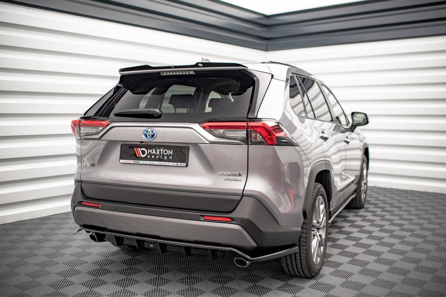 Spoiler bară spate Maxton Design pentru Toyota Rav4 (după 2019), lac negru
