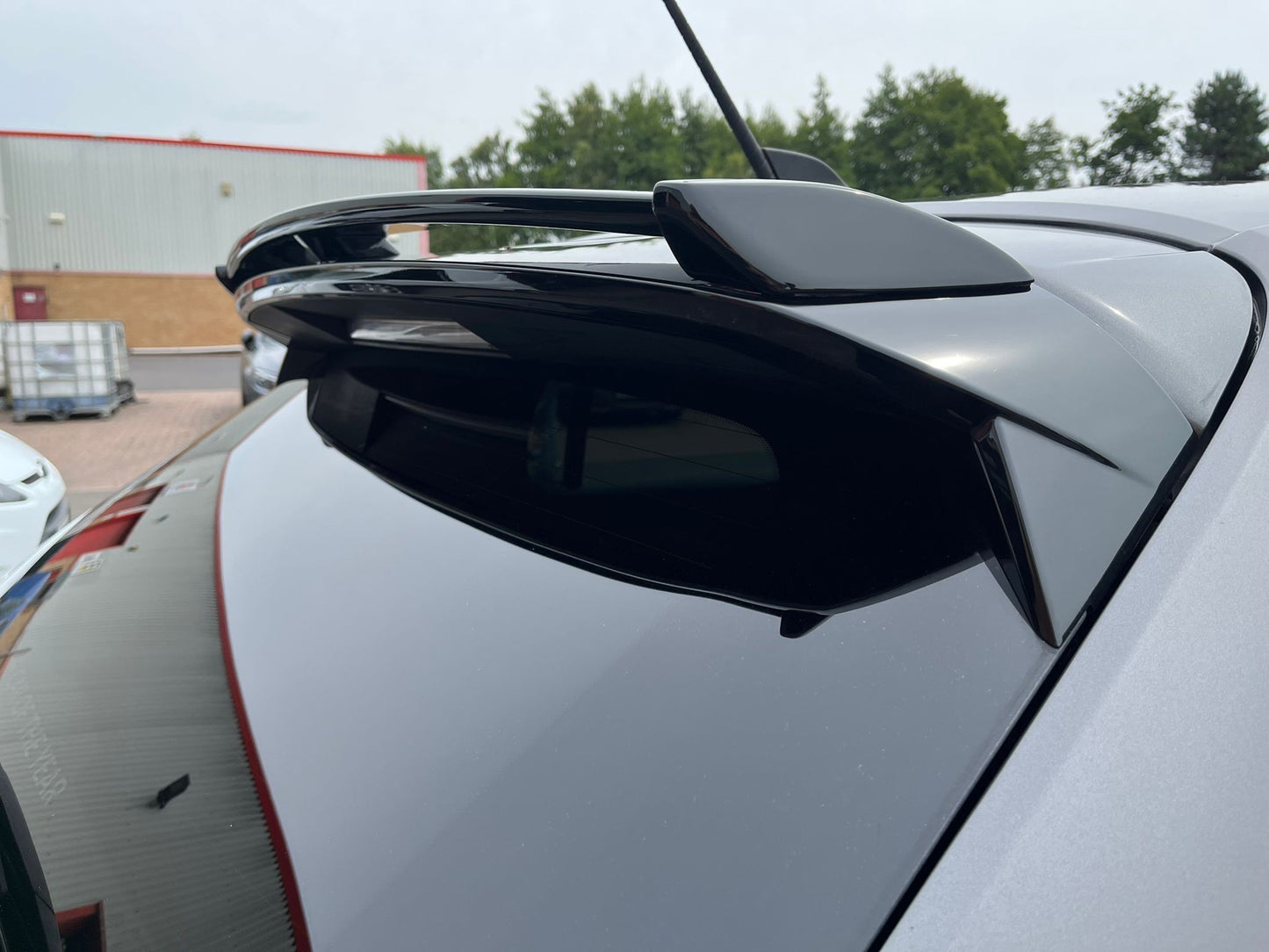 Motordrome Design spoiler plafon versiunea 2 pentru Peugeot 208 Mk2 dupa 2019