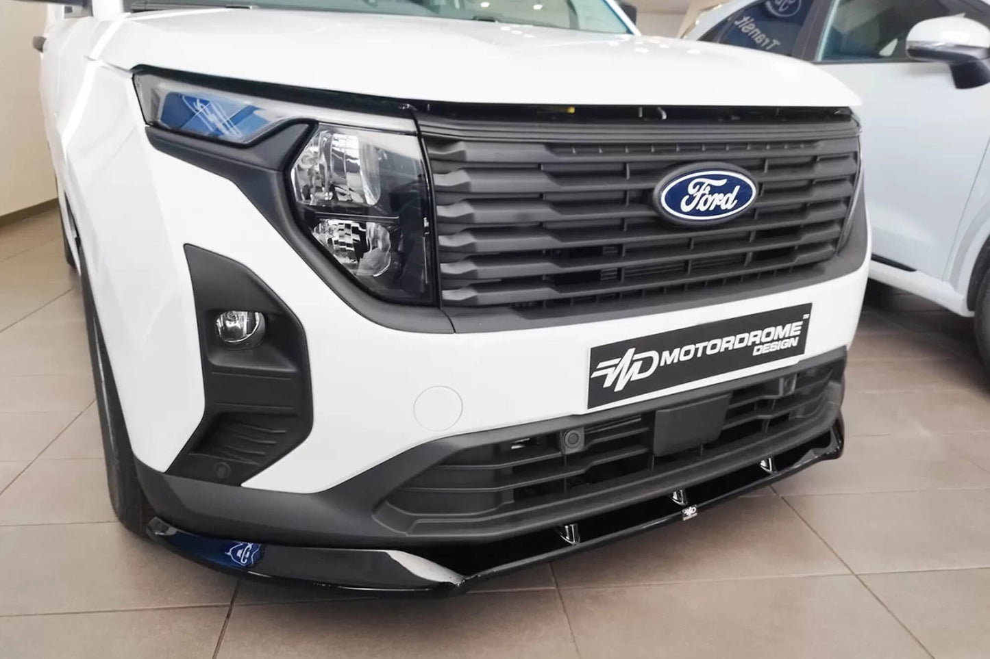 Motordrome Design splitter bara fata pentru Ford Transit Courier dupa 2023