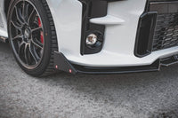 Spoiler cu aripioare Maxton Design versiunea 2 pentru bara fata GR a Toyota Yaris (dupa 2020), culoare carbon