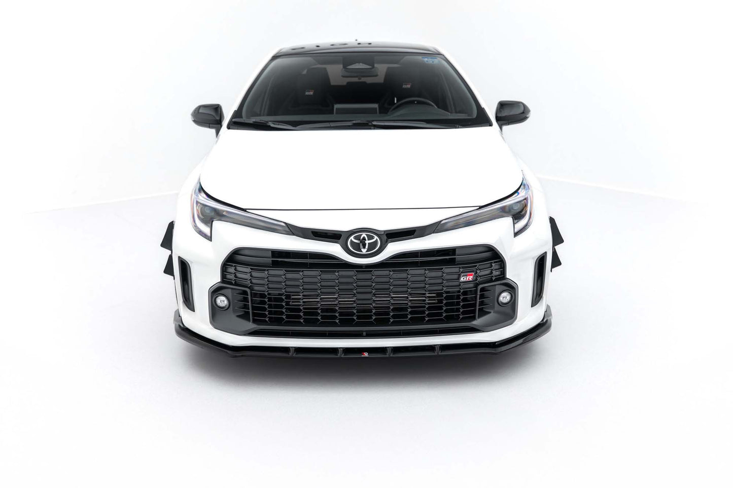 Spoiler bara fata Maxton Design versiunea 1 pentru Toyota GR Corolla (2022-2024), lac negru