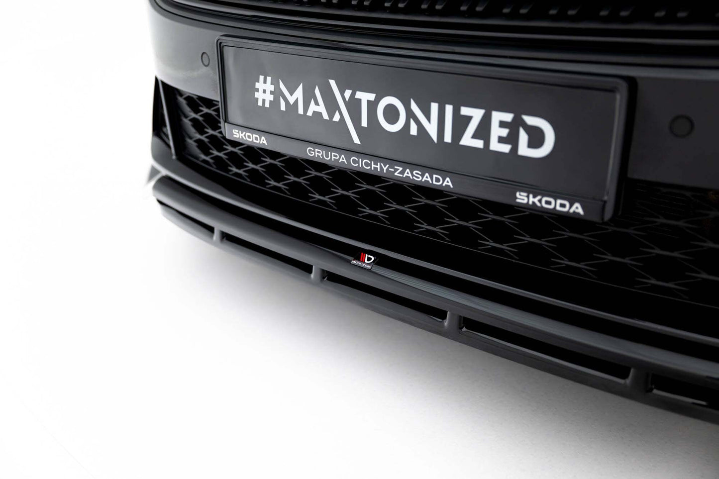Spoiler Maxton Design versiunea 1 pentru bara fata RS a Skoda Octavia Liftback, break (dupa 2024), lac negru