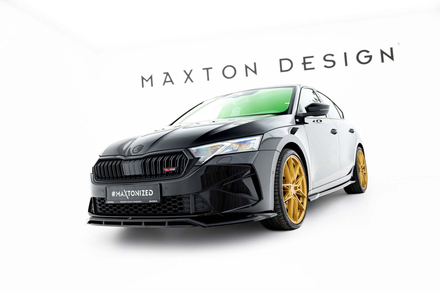 Spoiler Maxton Design versiunea 1 pentru bara fata RS a Skoda Octavia Liftback, break (dupa 2024), lac negru