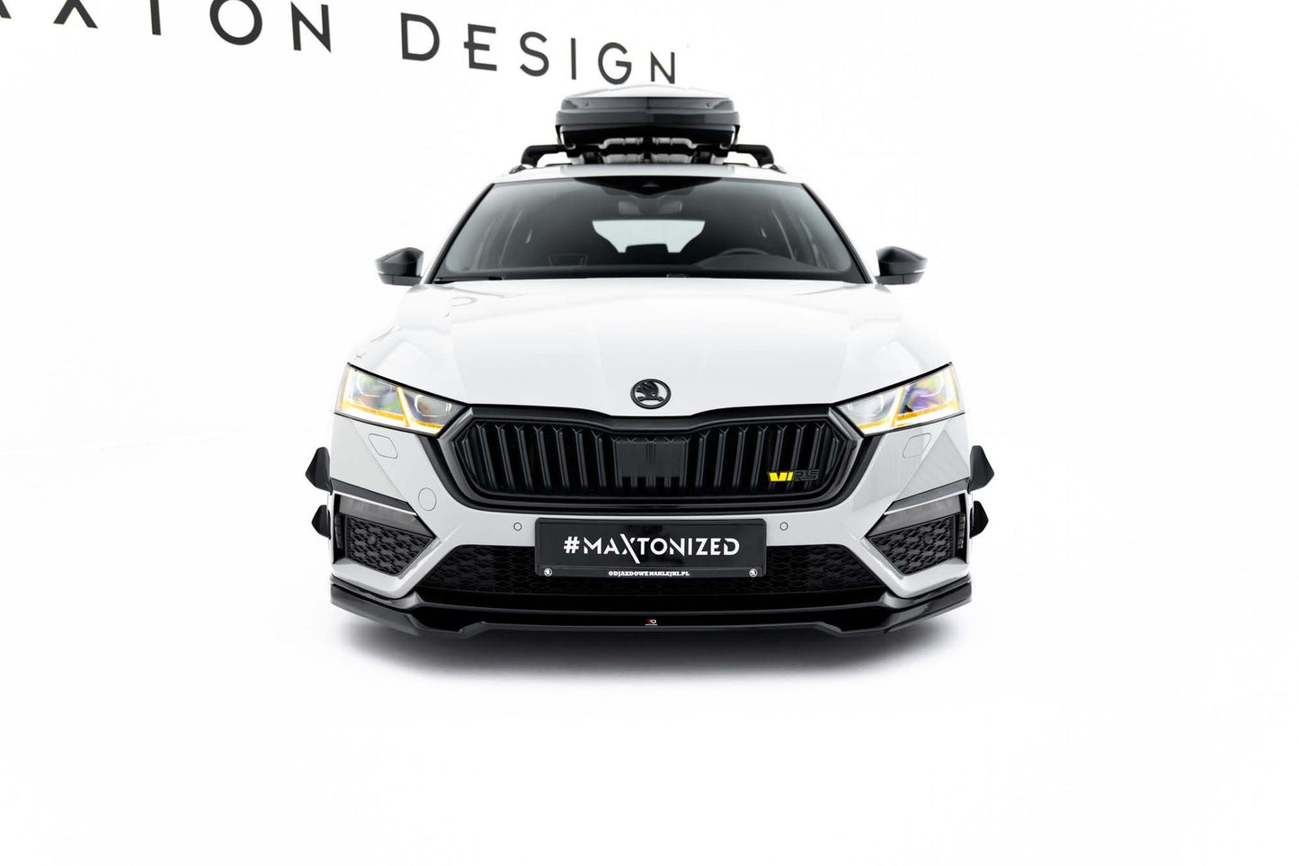 Maxton Design spoiler versiunea 4 pentru bara fata RS a Skoda Octavia Liftback si break (2020-2024), negru lac