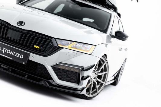 Spoiler Maxton Design versiunea 5 pentru bara față RS la Skoda Octavia Liftback și break (2020-2024), negru lucios