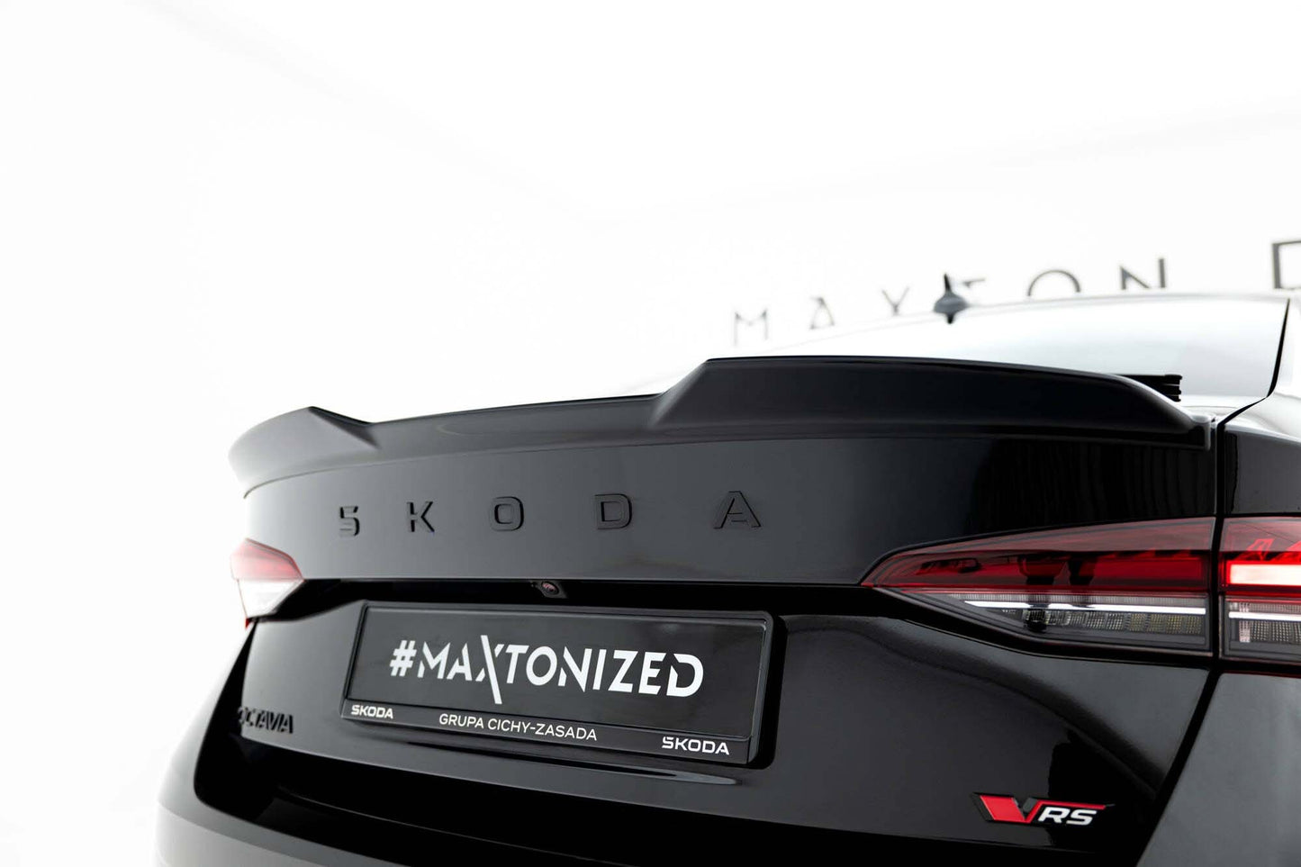 Spoiler portbagaj Maxton Design pentru Skoda Octavia RS, Sportline, Standard Liftback (2020-2024), lac negru