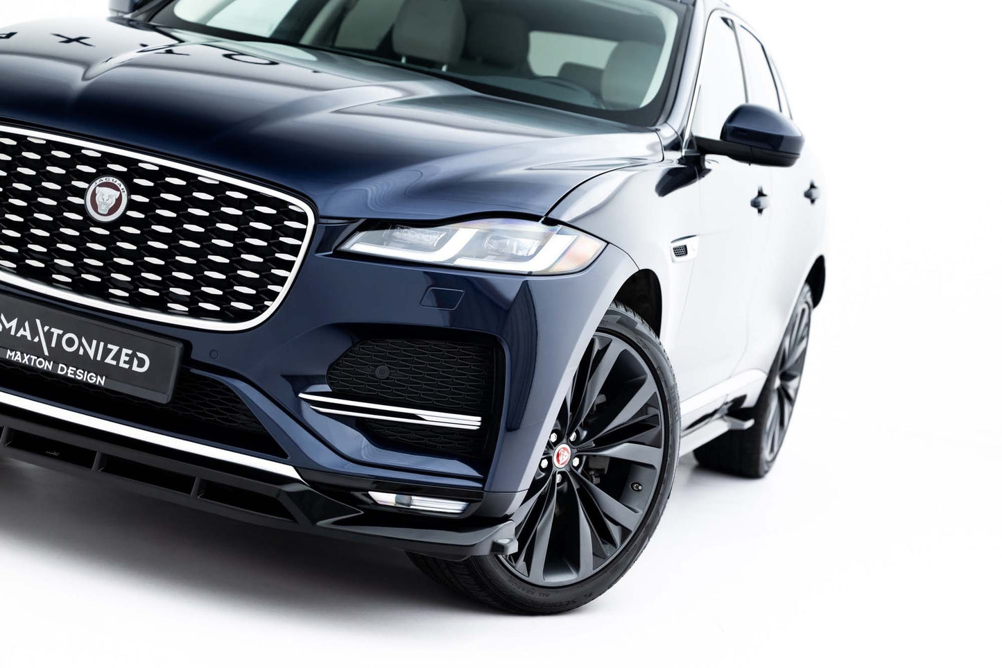 Maxton Design spoiler bara fata pentru Jaguar F-Pace R-Sport (2020-2025), lac negru