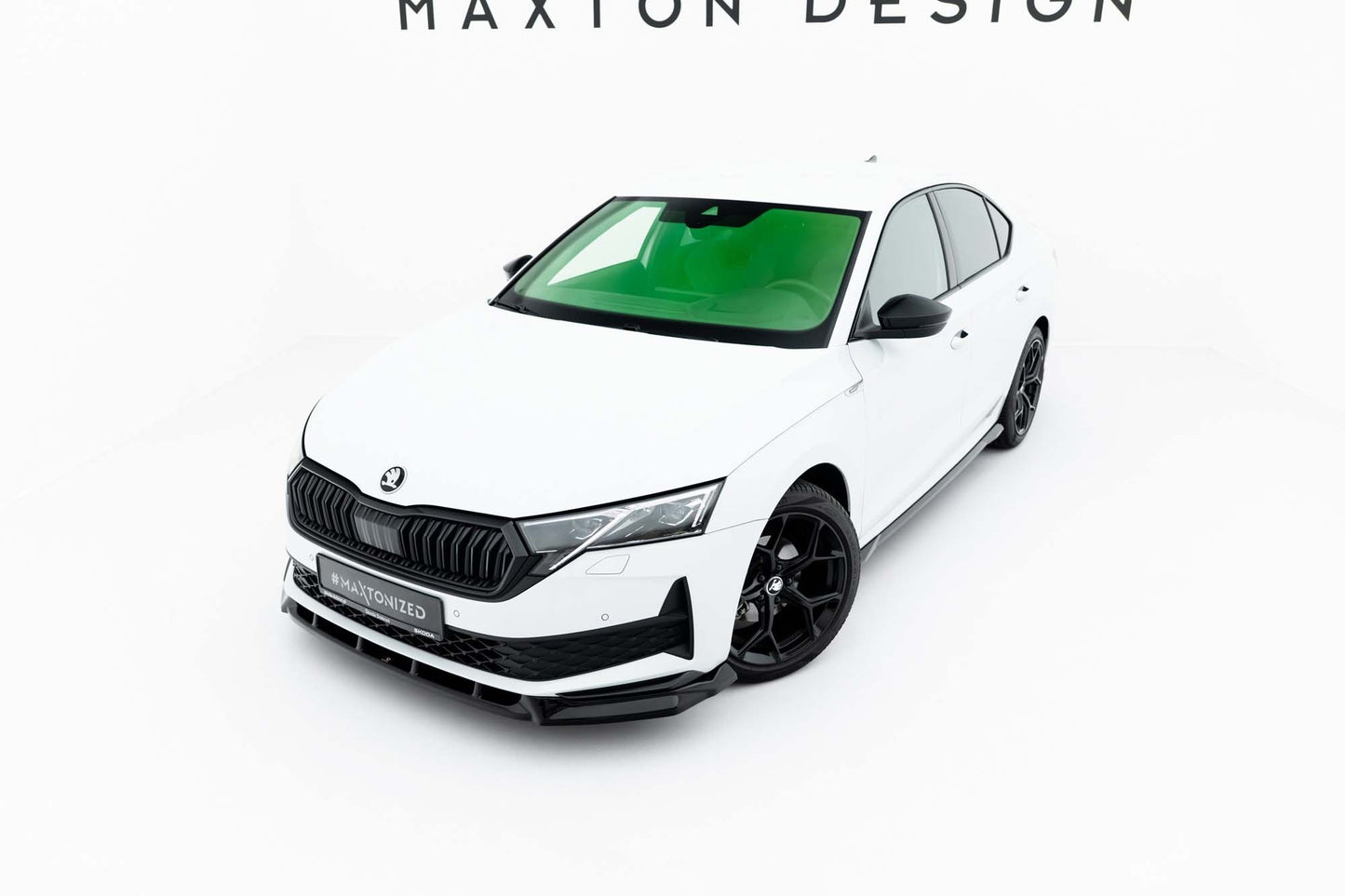 Maxton Design spoiler bara fata pentru Skoda Octavia Sportline Liftback si break (dupa 2024), negru lac