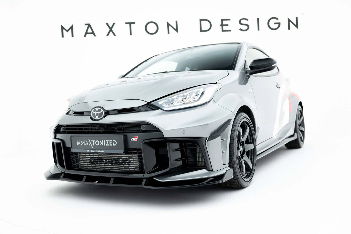 Spoiler bară față Maxton Design pentru Toyota GR Yaris (2024+), negru lucios