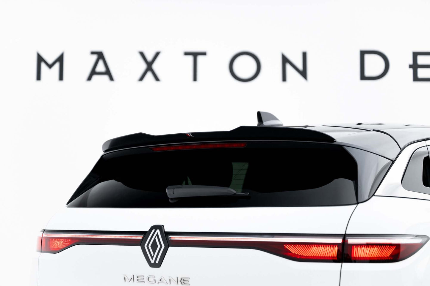 Maxton Design plafon spoiler pentru Renault Megane E-Tech (2022+), negru lac
