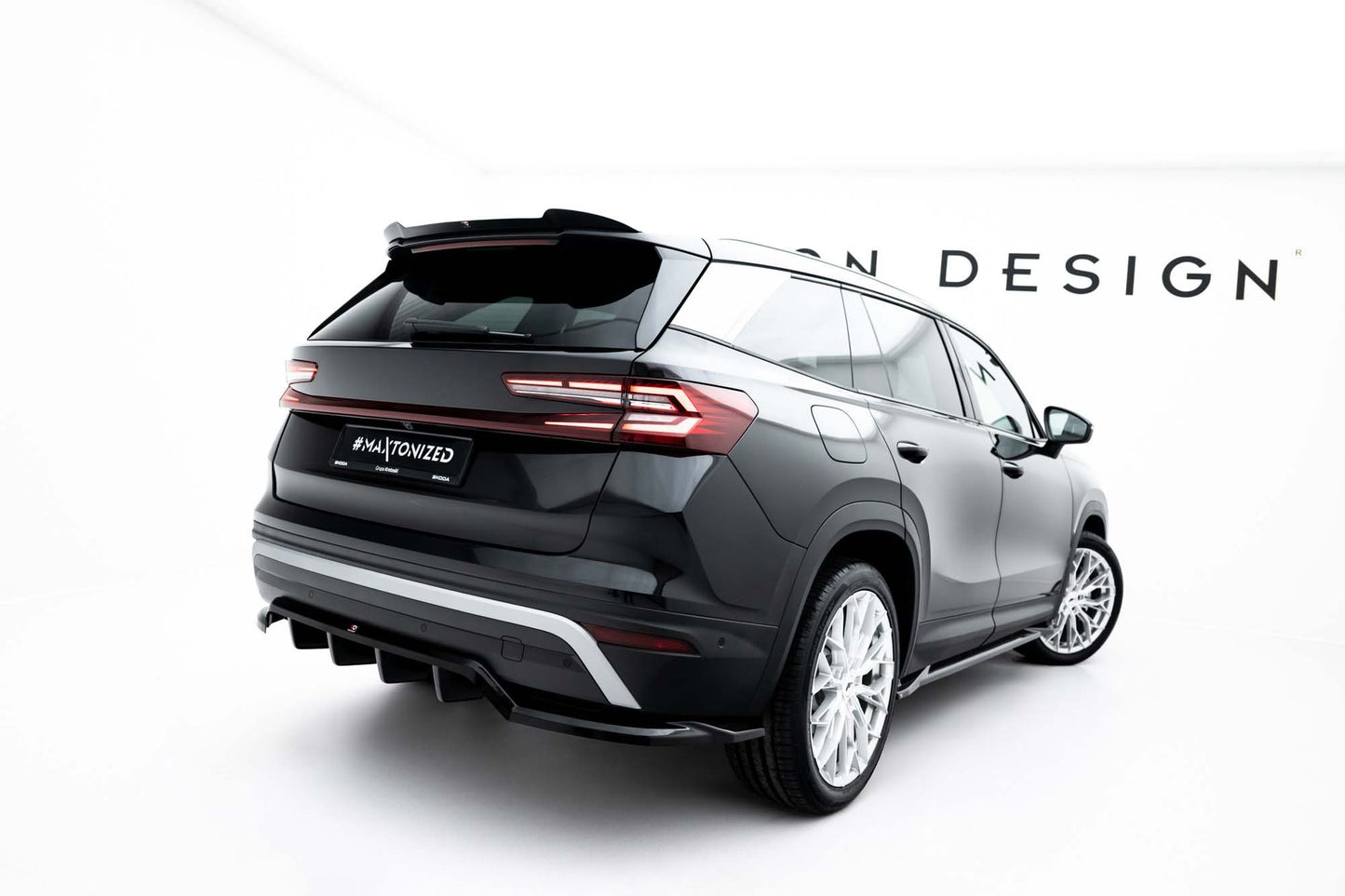 Maxton Design spoiler plafon pentru Skoda Kodiaq (dupa 2024), negru lac