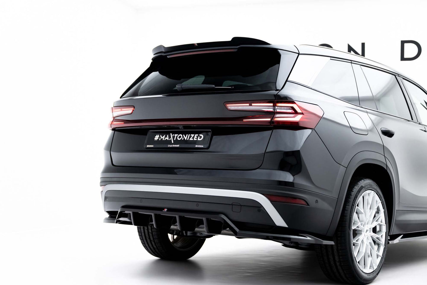 Maxton Design spoiler plafon pentru Skoda Kodiaq (dupa 2024), negru lac