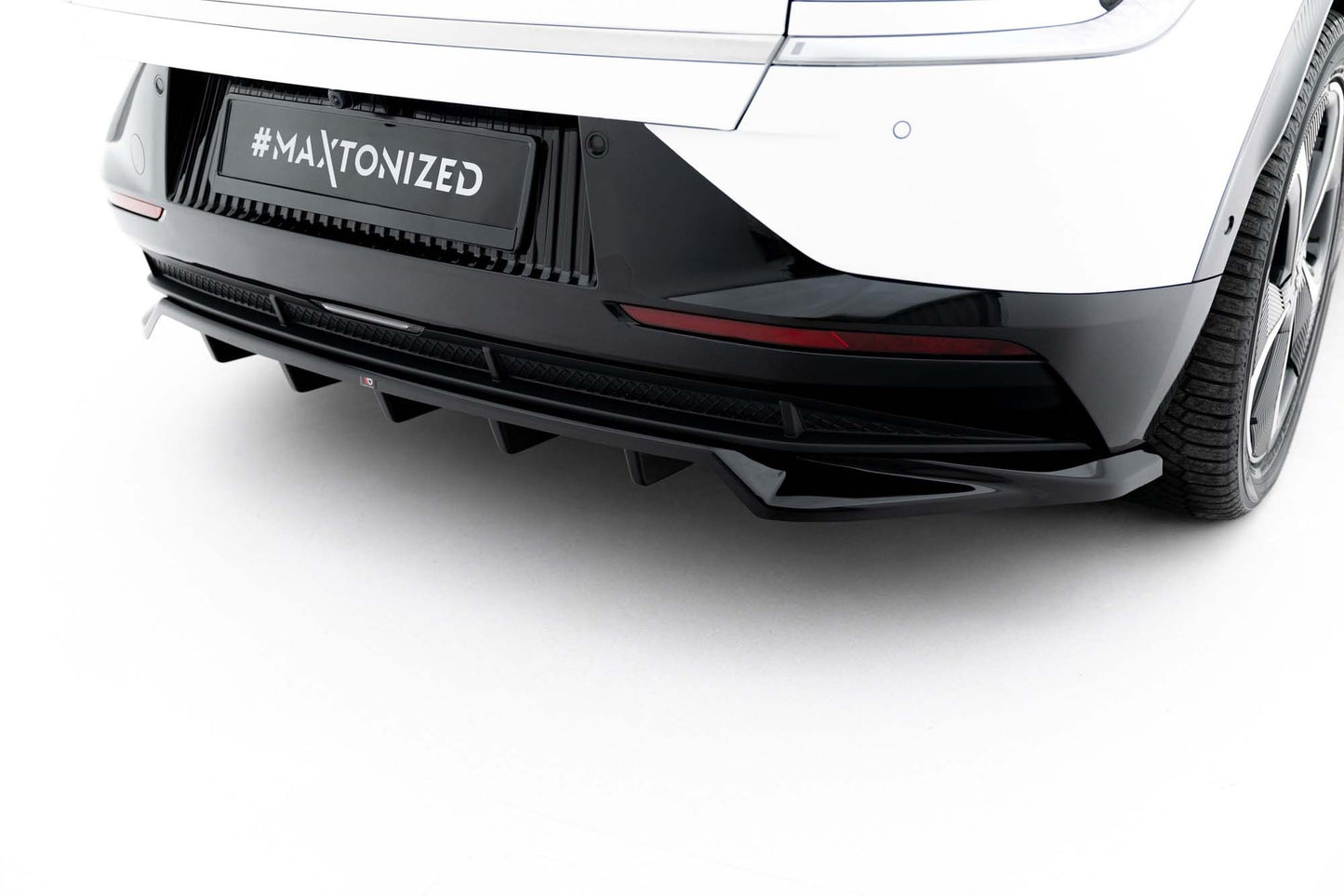 Maxton Design spoiler spate pentru Kia EV6 (2021+), negru lucios