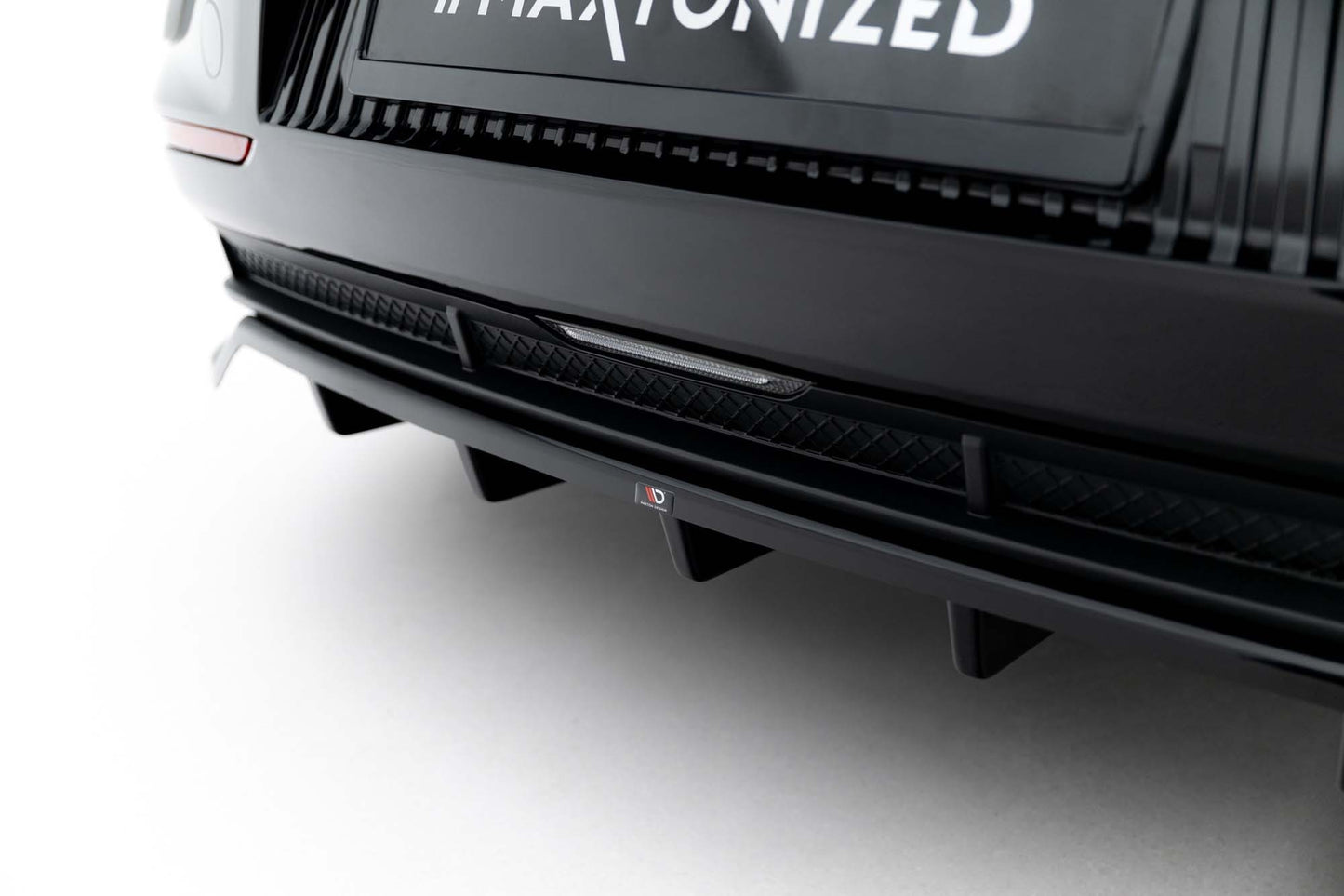 Maxton Design spoiler spate pentru Kia EV6 (2021+), negru lucios