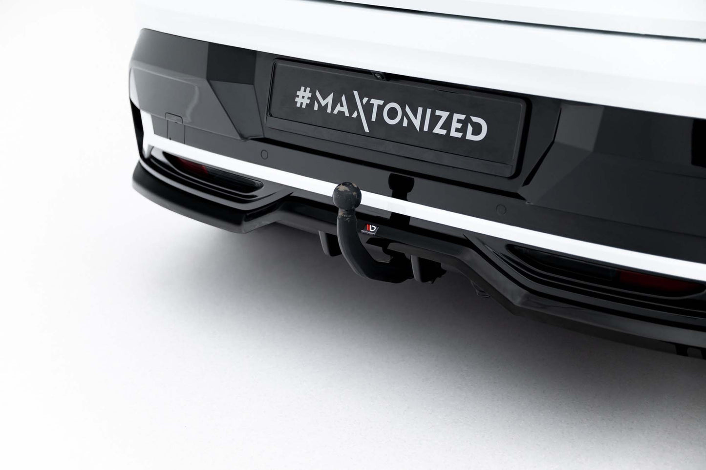 Maxton Design diffuser pentru Renault Megane E-Tech (2022+), negru lac