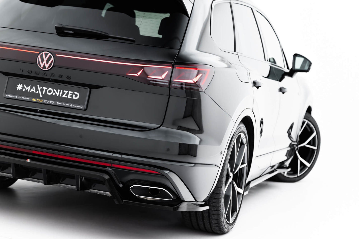 Maxton Design spoiler pentru bara spate R‑Line a Volkswagen Touareg Mk3 facelift (dupa 2023), negru lacuit