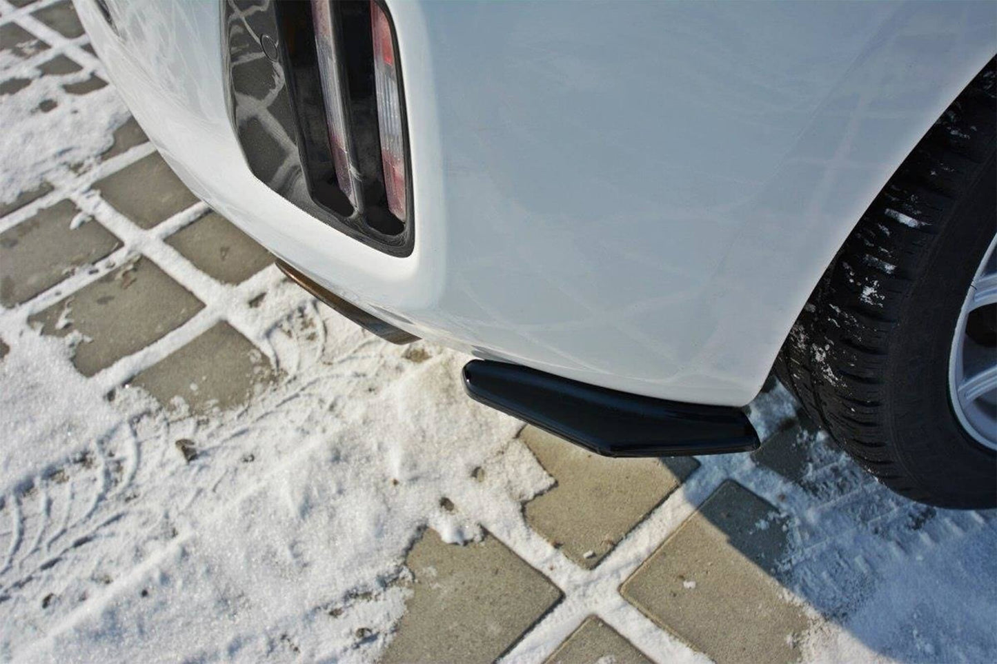 Extensii laterale Maxton Design pentru bara spate GT a Kia Ceed (2013-2018), culoare carbon