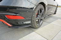 Insertii laterale Maxton Design pentru bara spate ST-Line a Ford Focus (2015-2018), negru lucios