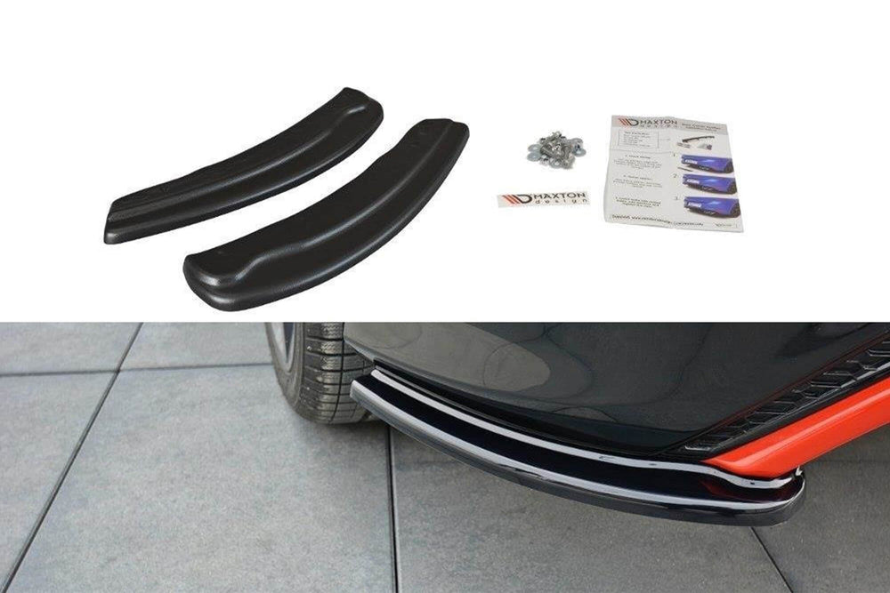 Insertii laterale Maxton Design pentru bara spate ST-Line a Ford Focus (2015-2018), culoare carbon