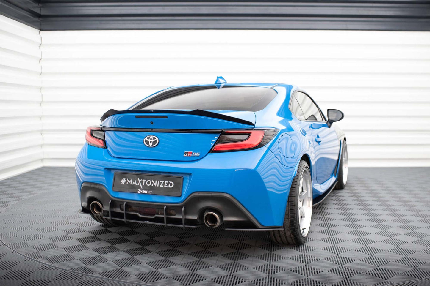 Extensii laterale Maxton Design versiunea 1 pentru bara spate Toyota GR86 (după 2021), negru mat