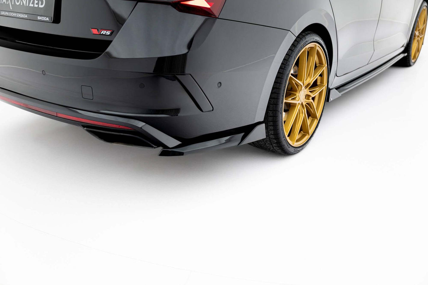 Extensii laterale Maxton Design versiunea 6 pentru bara spate a Skoda Octavia RS Liftback, break (2020-2024), lac negru
