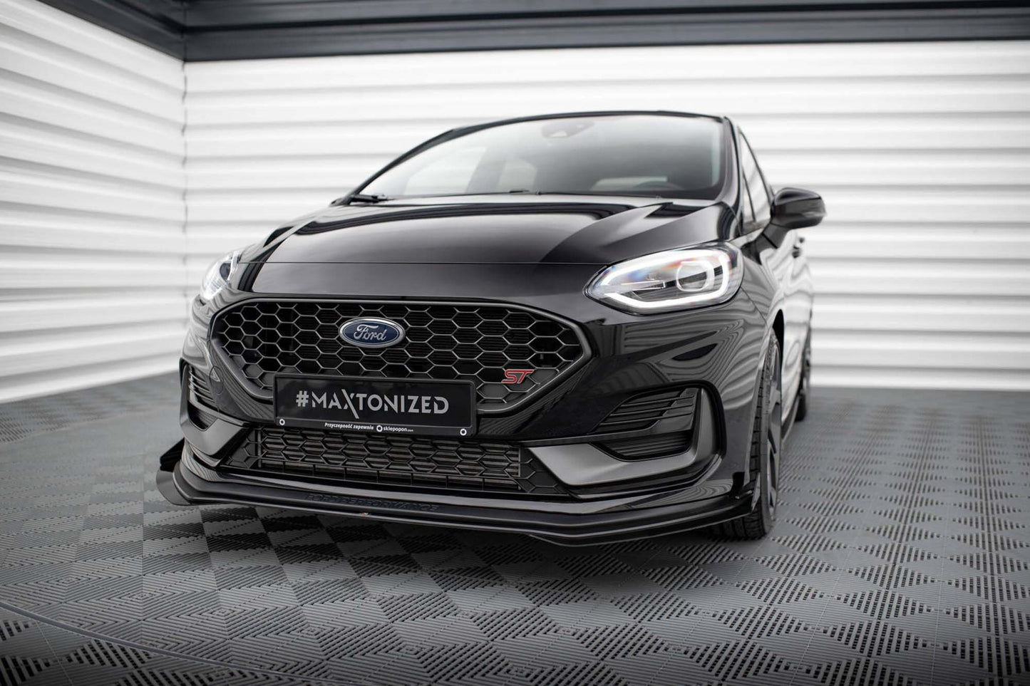 Maxton Design inserturi laterale pentru bara fata a Ford Fiesta ST (dupa 2021), negru lacuit