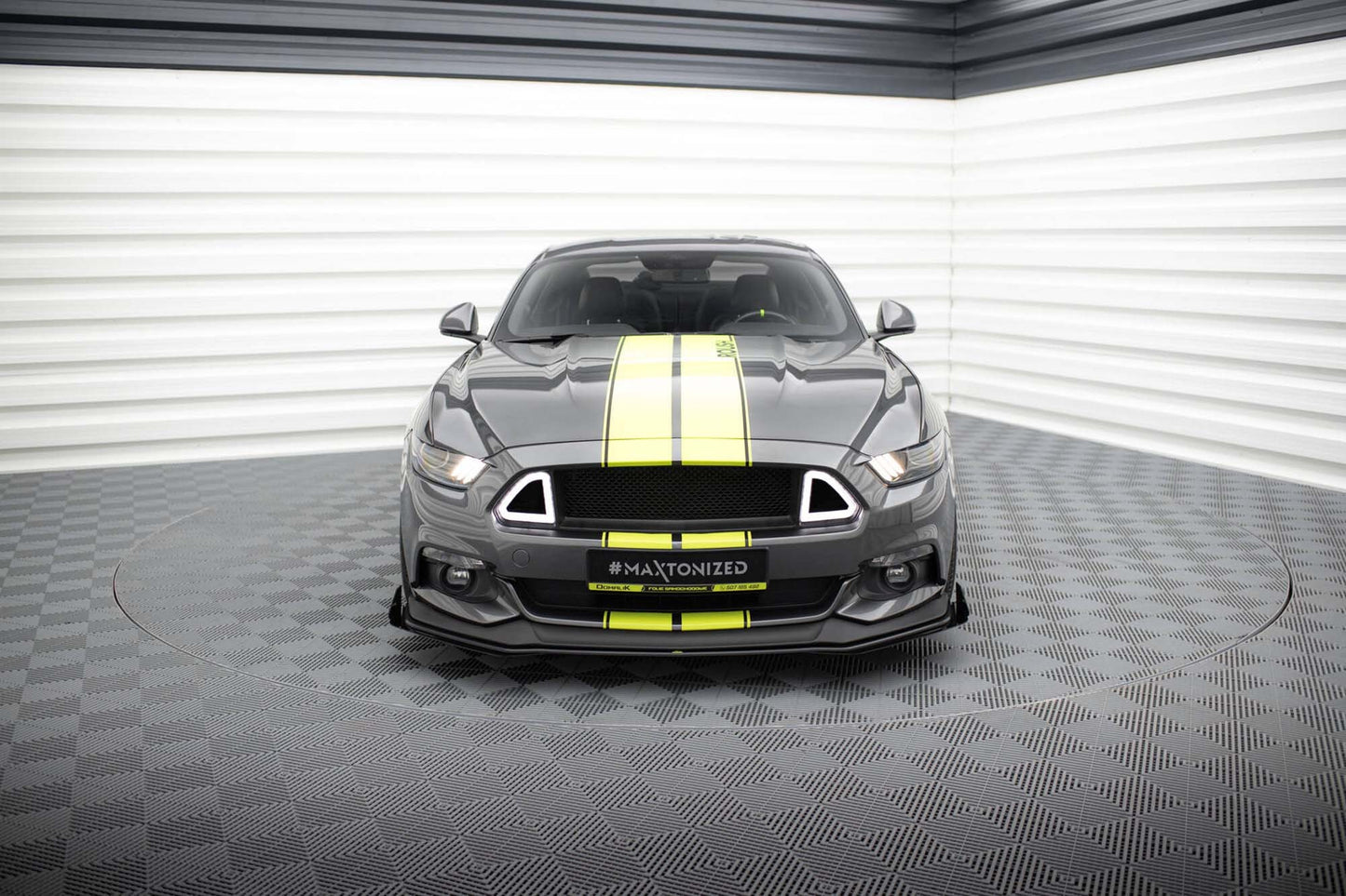 Maxton Design splitter bara fata pentru Ford Mustang GT (2014-2017), negru lucios