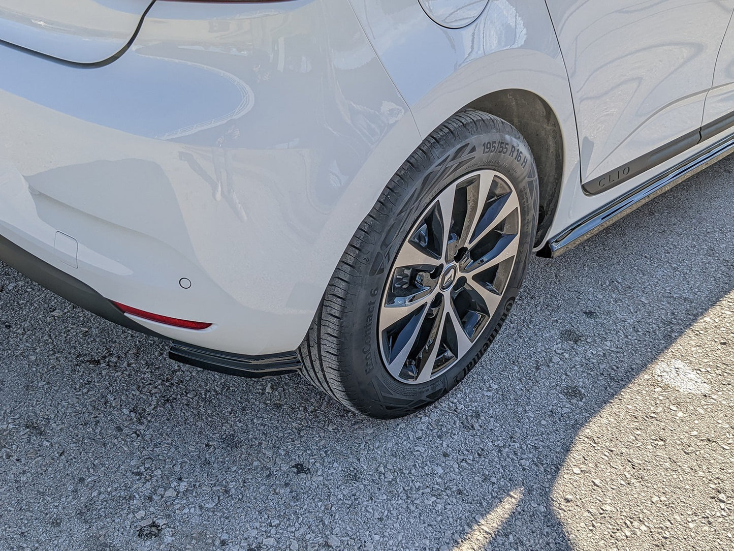 Motordrome Design extensii laterale pentru bara spate pentru Renault Clio Mk5 (2019+)
